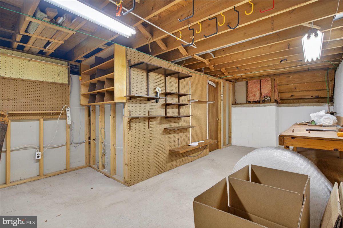 WILLOW GREENE - Residential