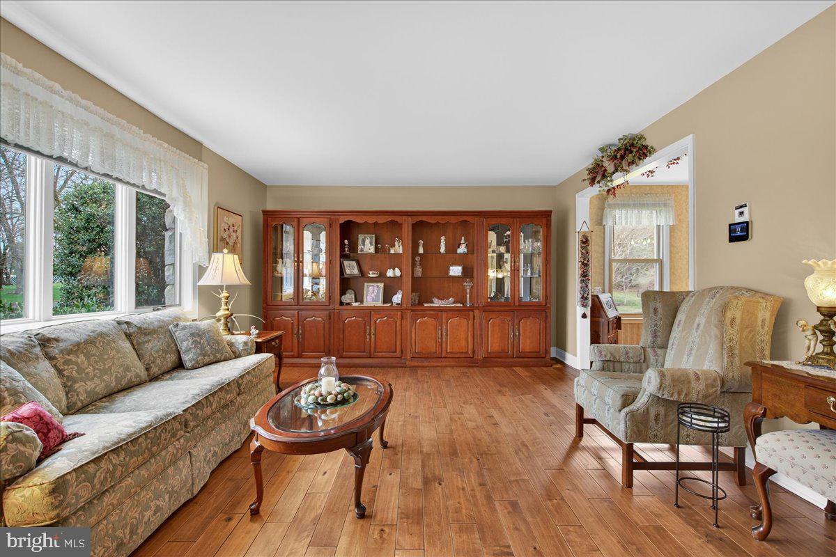 WILLOW GREENE - Residential