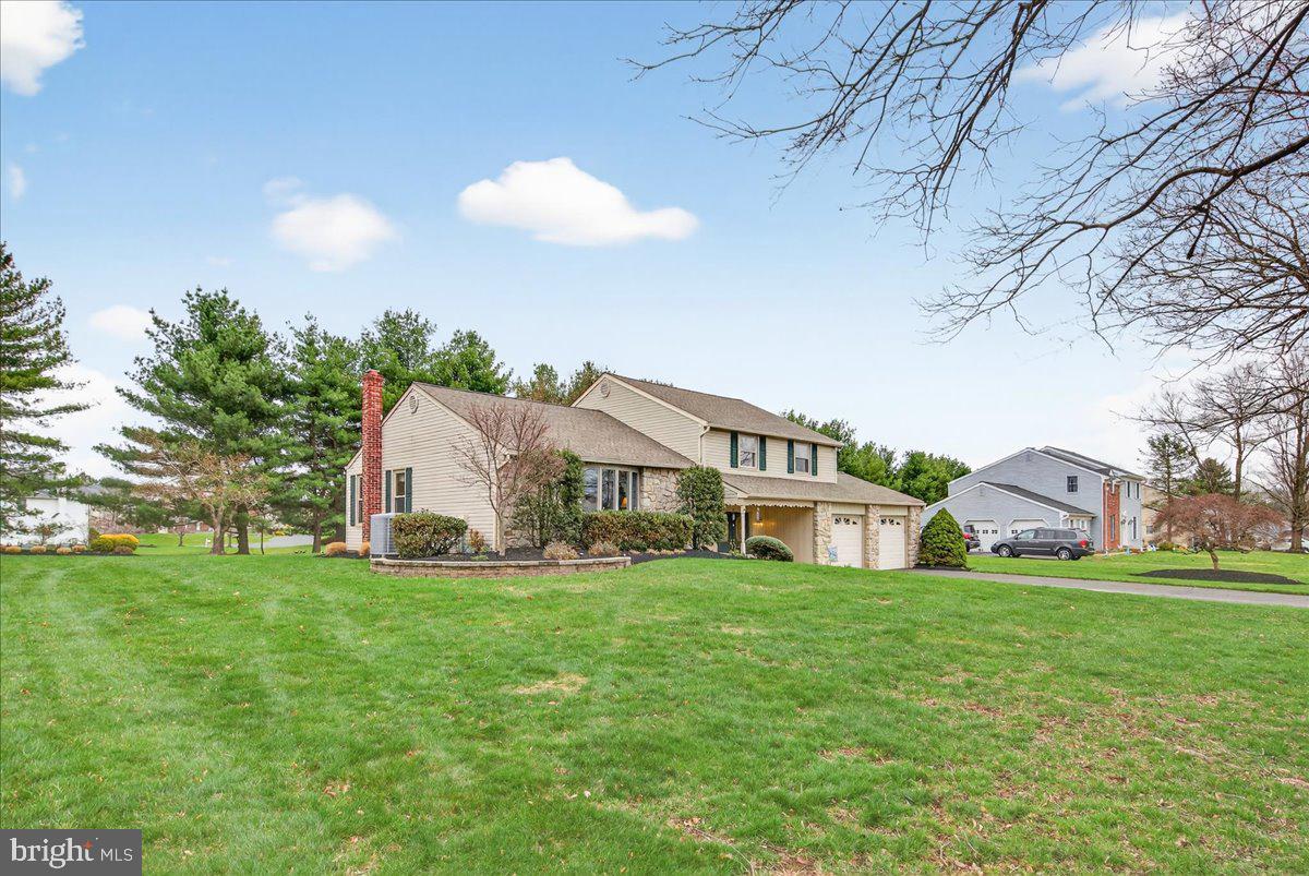 WILLOW GREENE - Residential