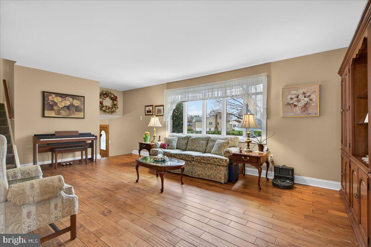 WILLOW GREENE - Residential