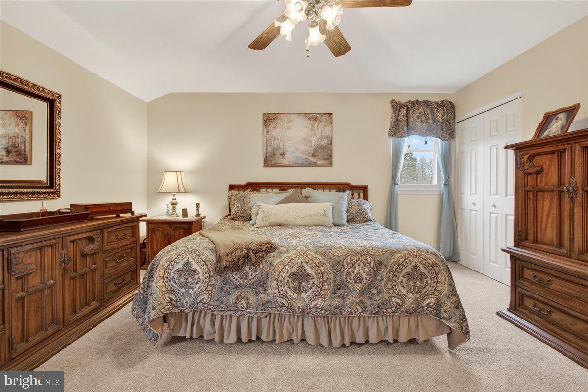 WILLOW GREENE - Residential