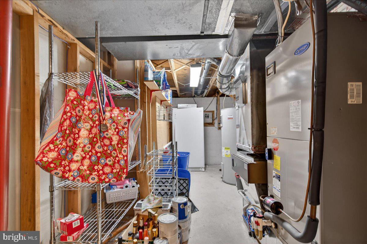 WILLOW GREENE - Residential