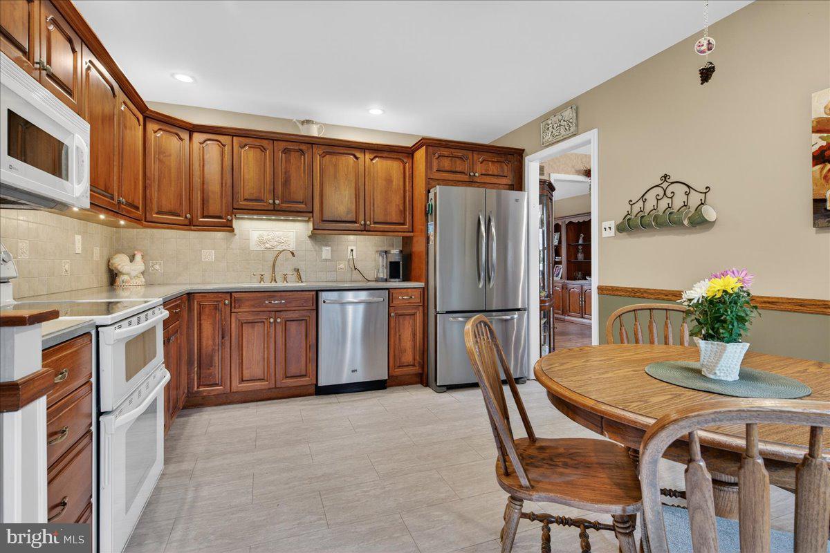 WILLOW GREENE - Residential