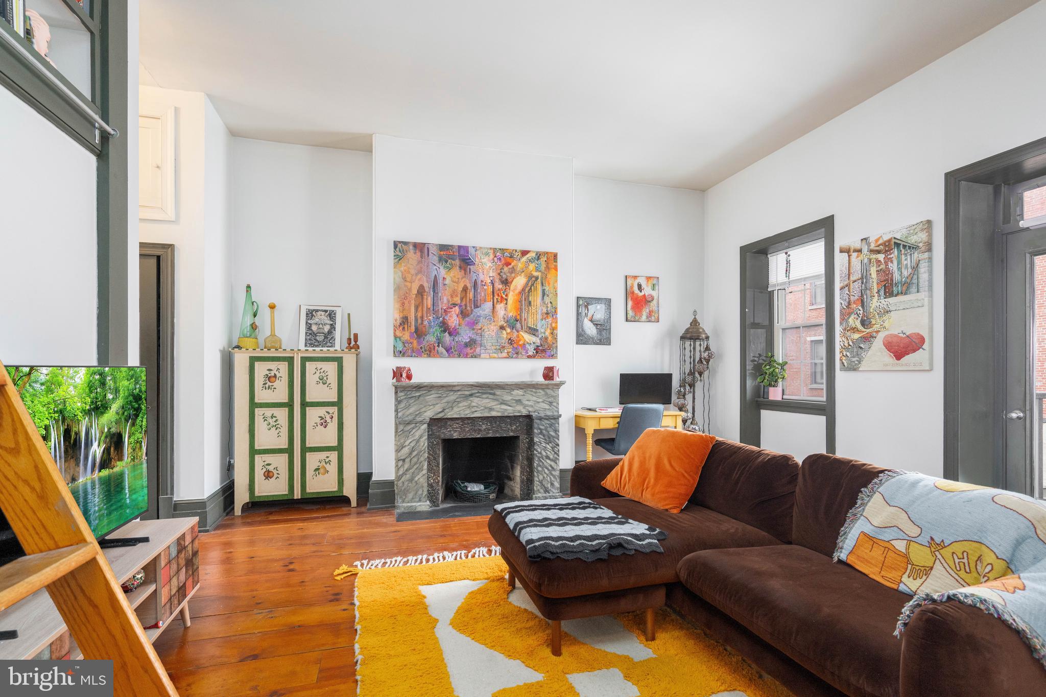 OLD CITY - Commercial Sale