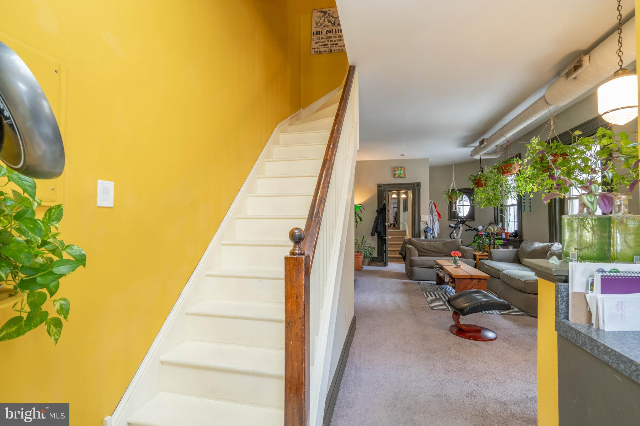 OLD CITY - Commercial Sale