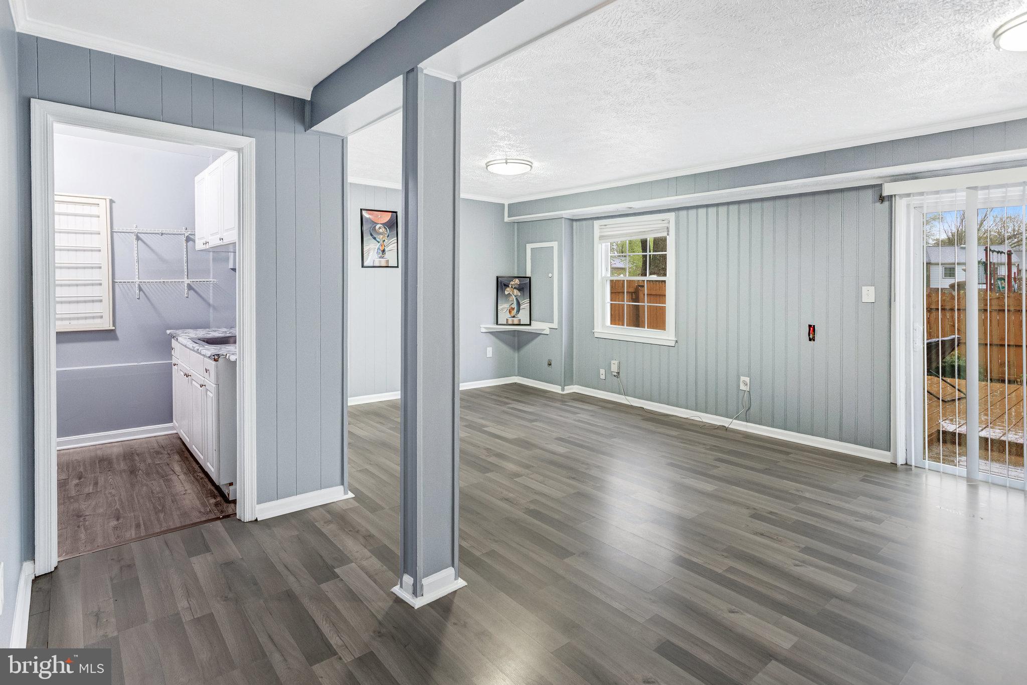 RIVERVIEW OVERLOOK - Residential