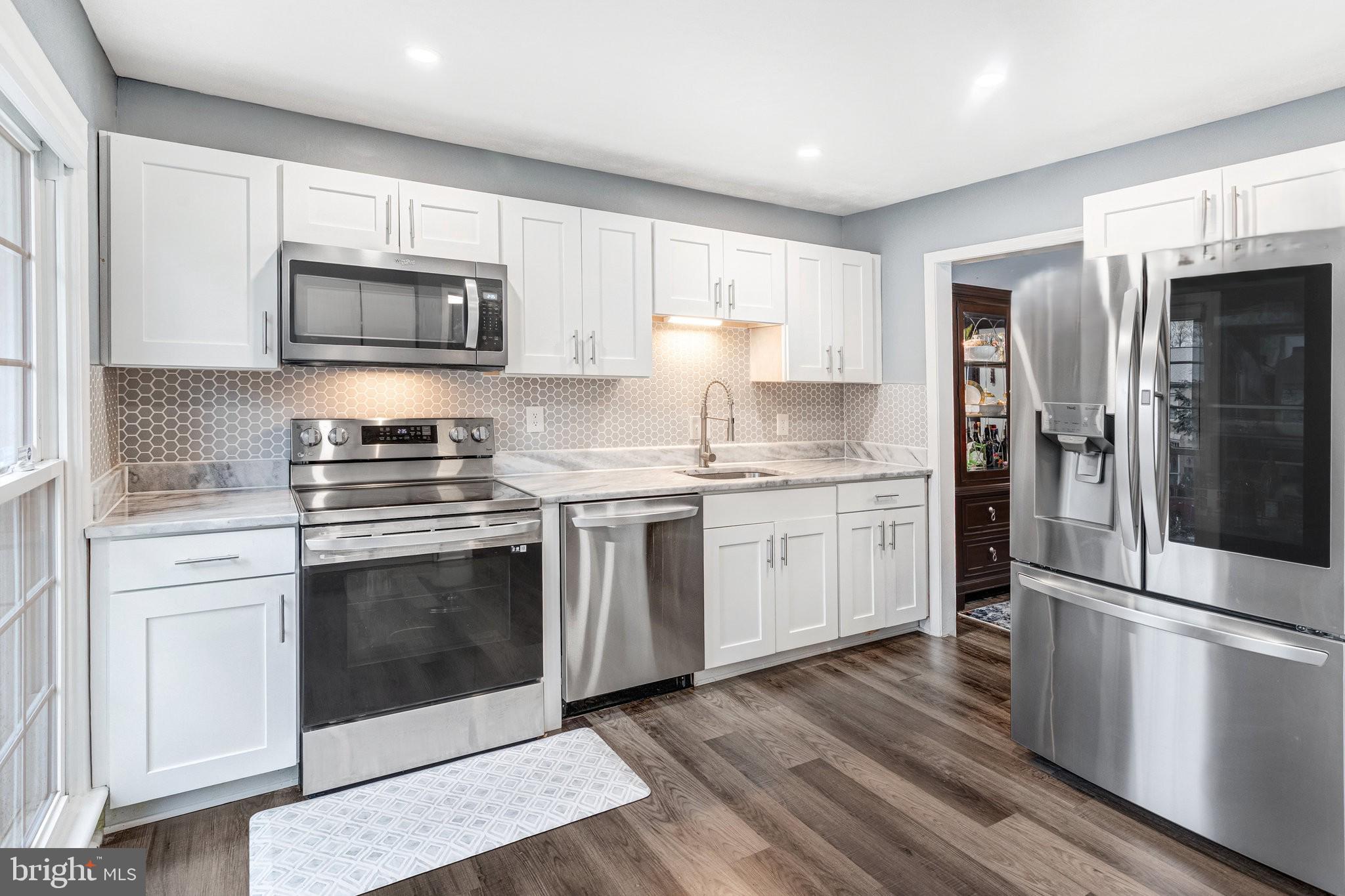 RIVERVIEW OVERLOOK - Residential