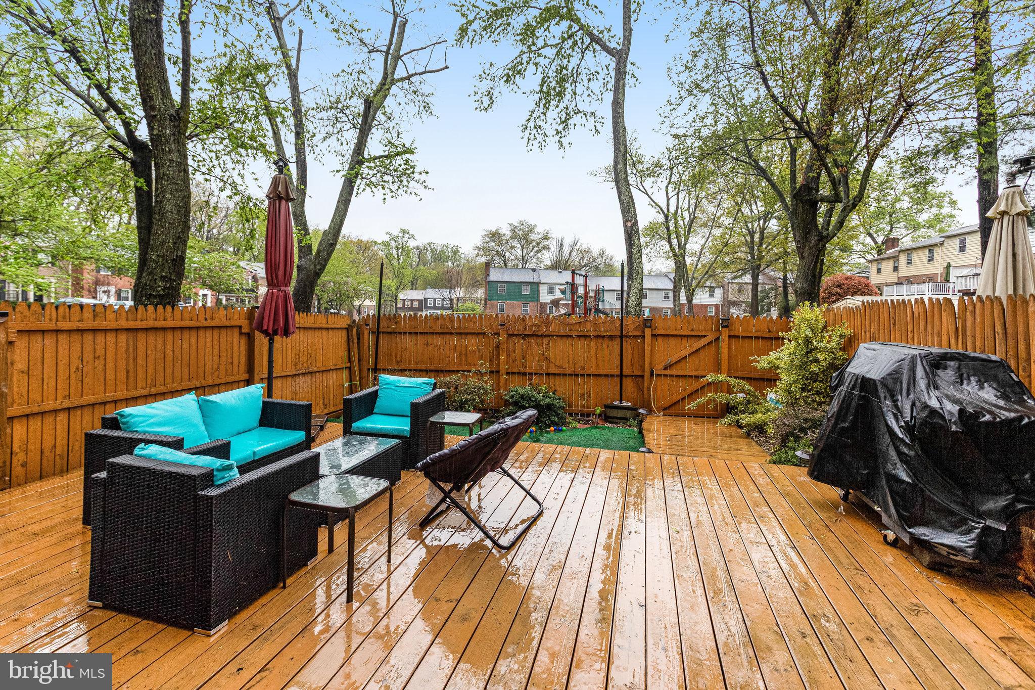 RIVERVIEW OVERLOOK - Residential