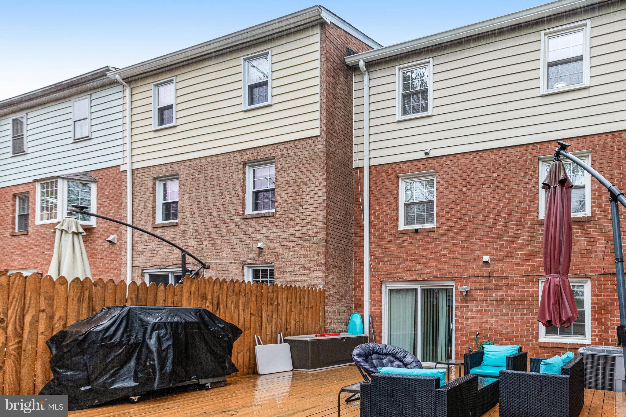 RIVERVIEW OVERLOOK - Residential