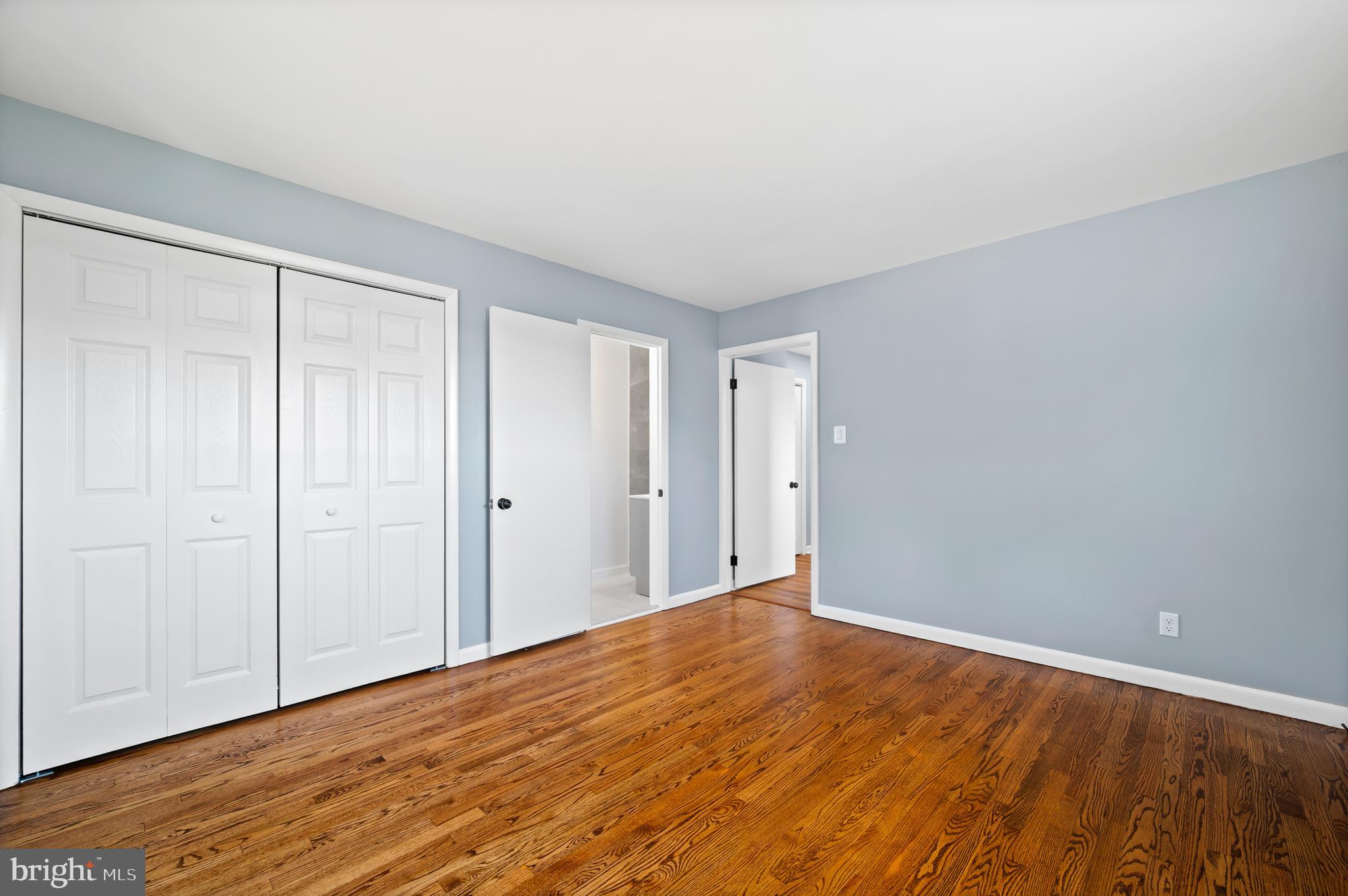 HALFWAY - Residential