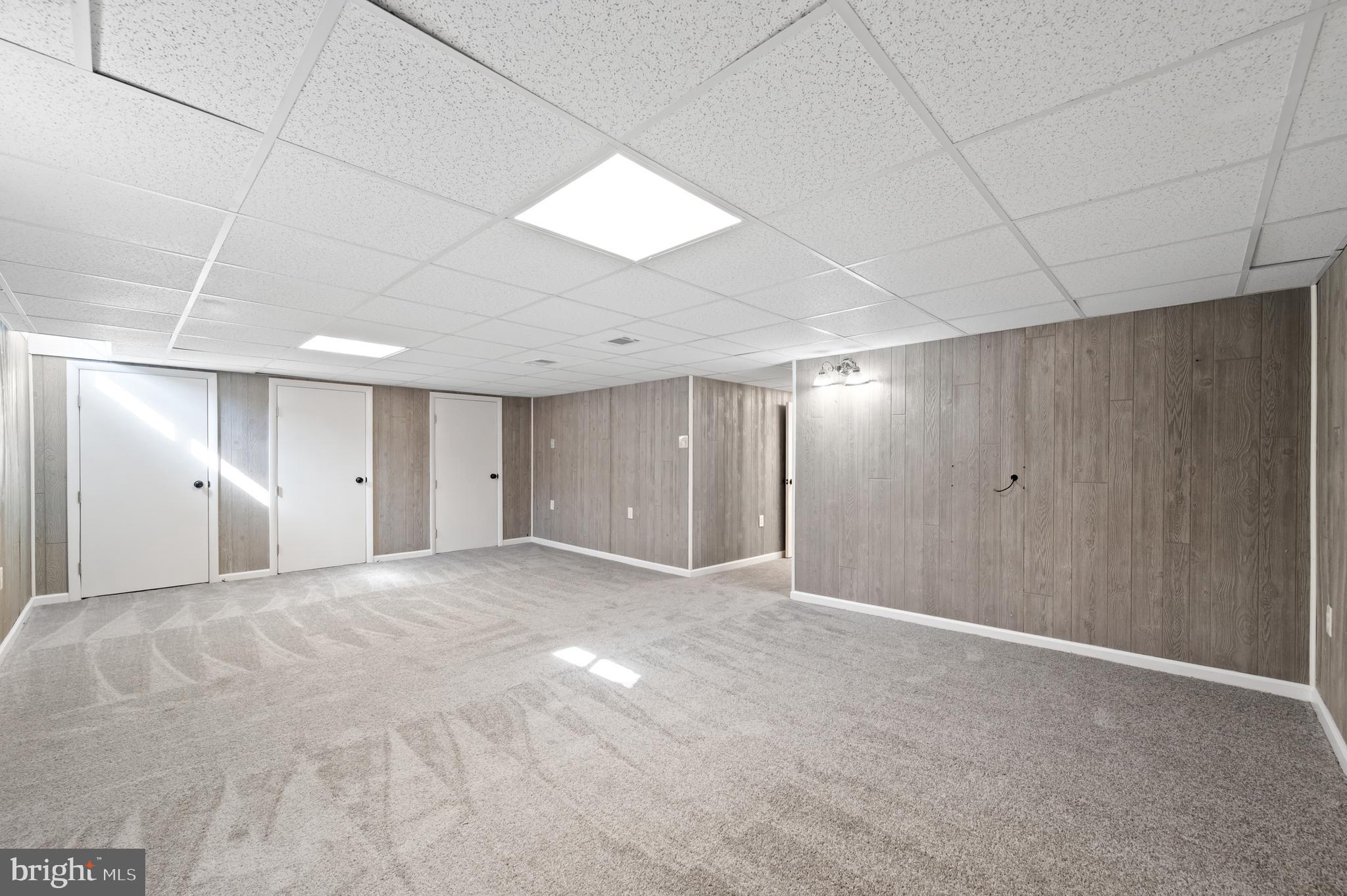 HALFWAY - Residential