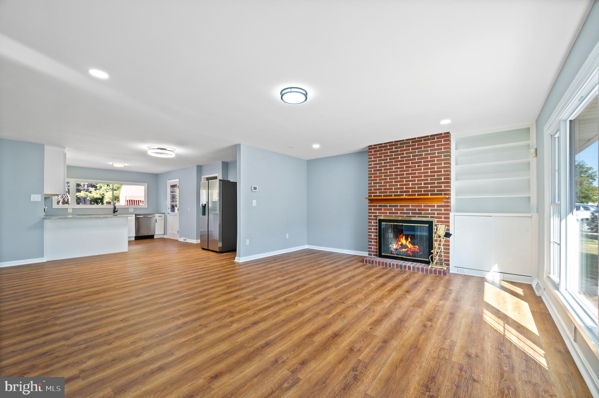 HALFWAY - Residential