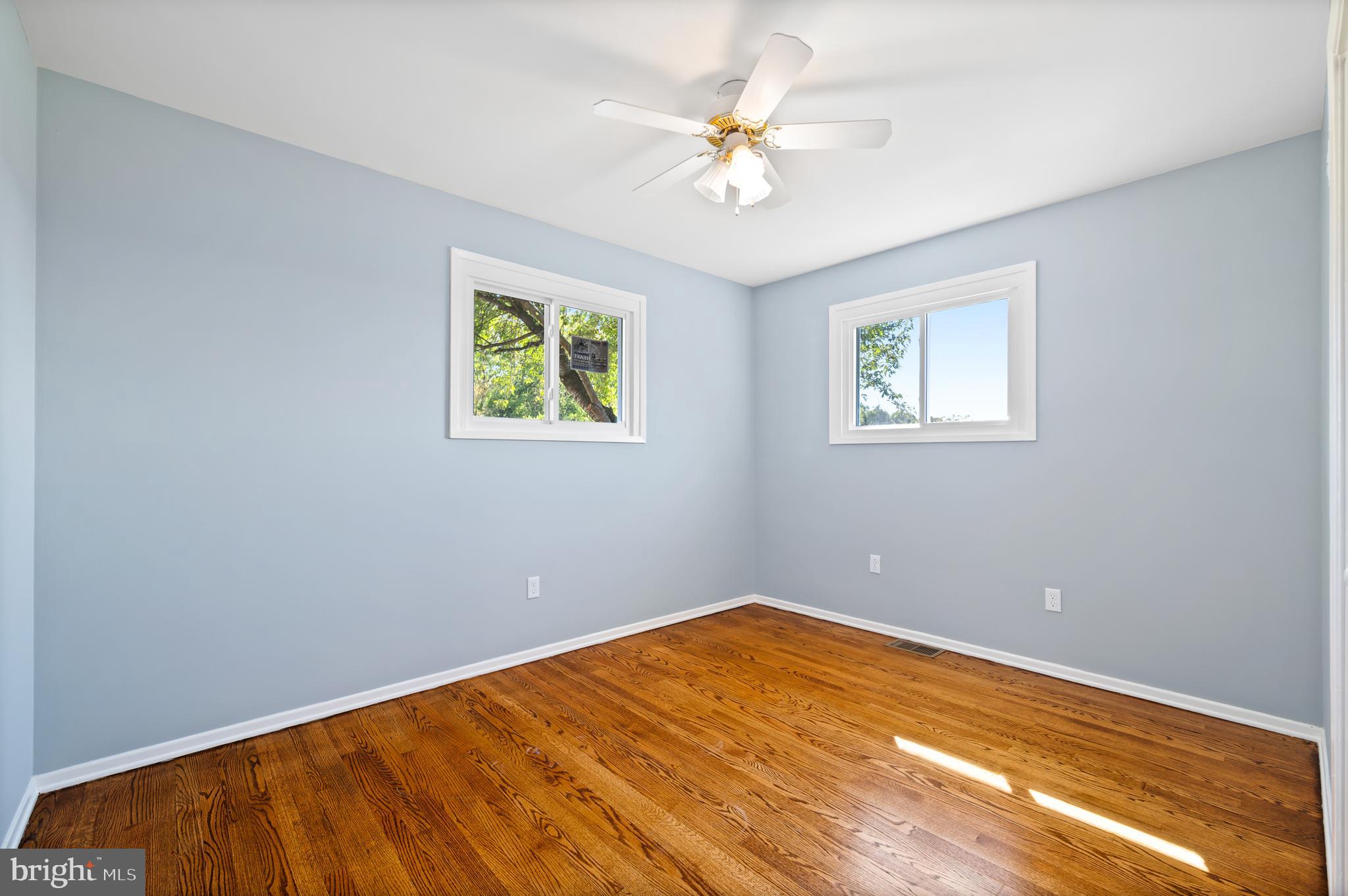 HALFWAY - Residential