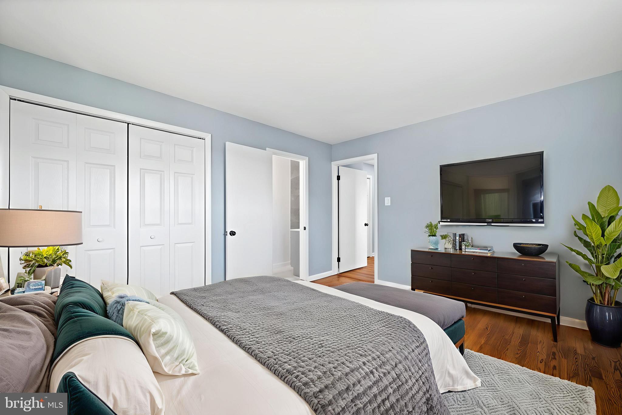 HALFWAY - Residential