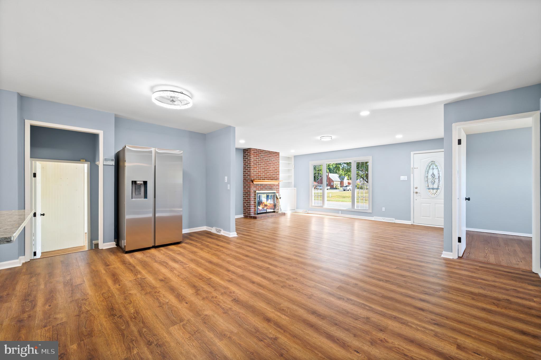 HALFWAY - Residential