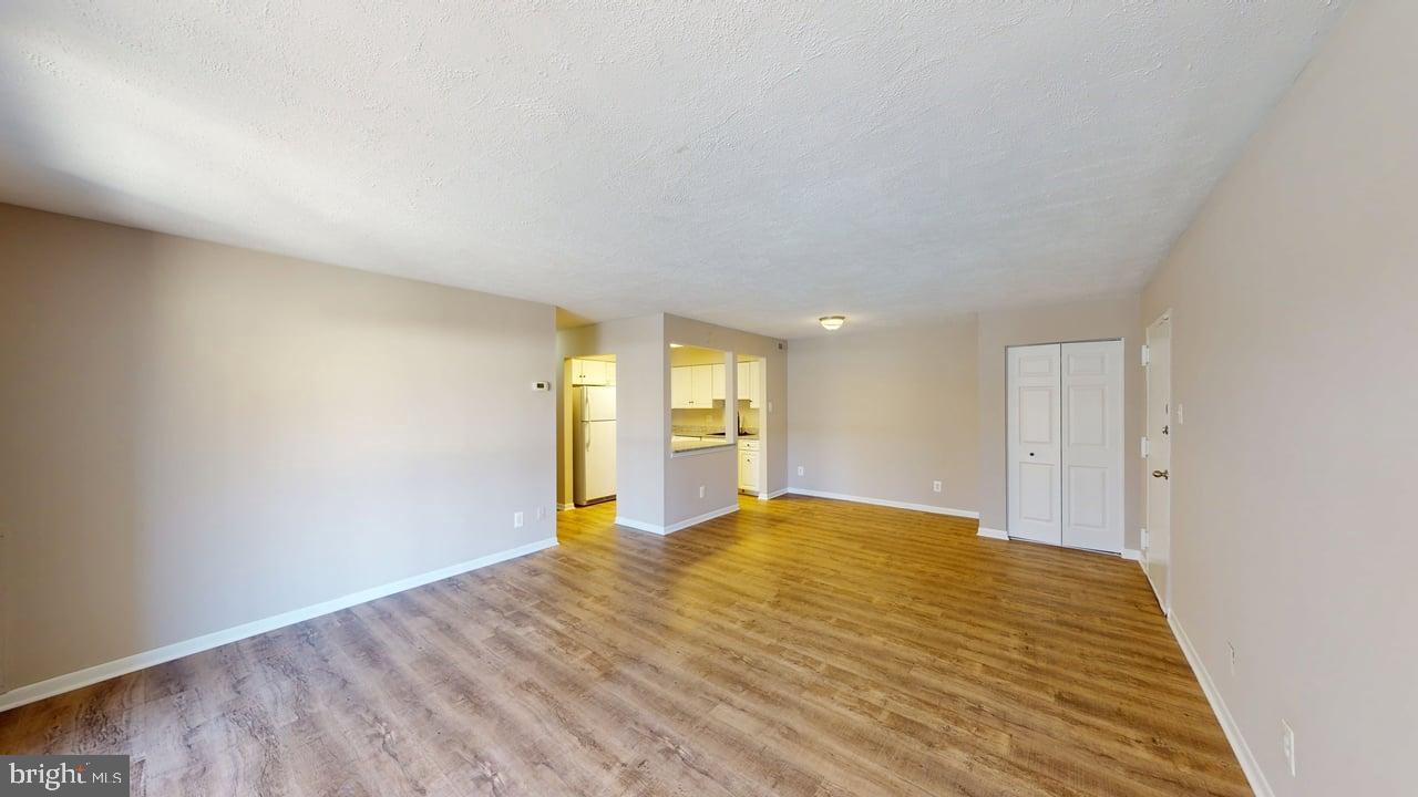 TREETOP CONDO - Residential