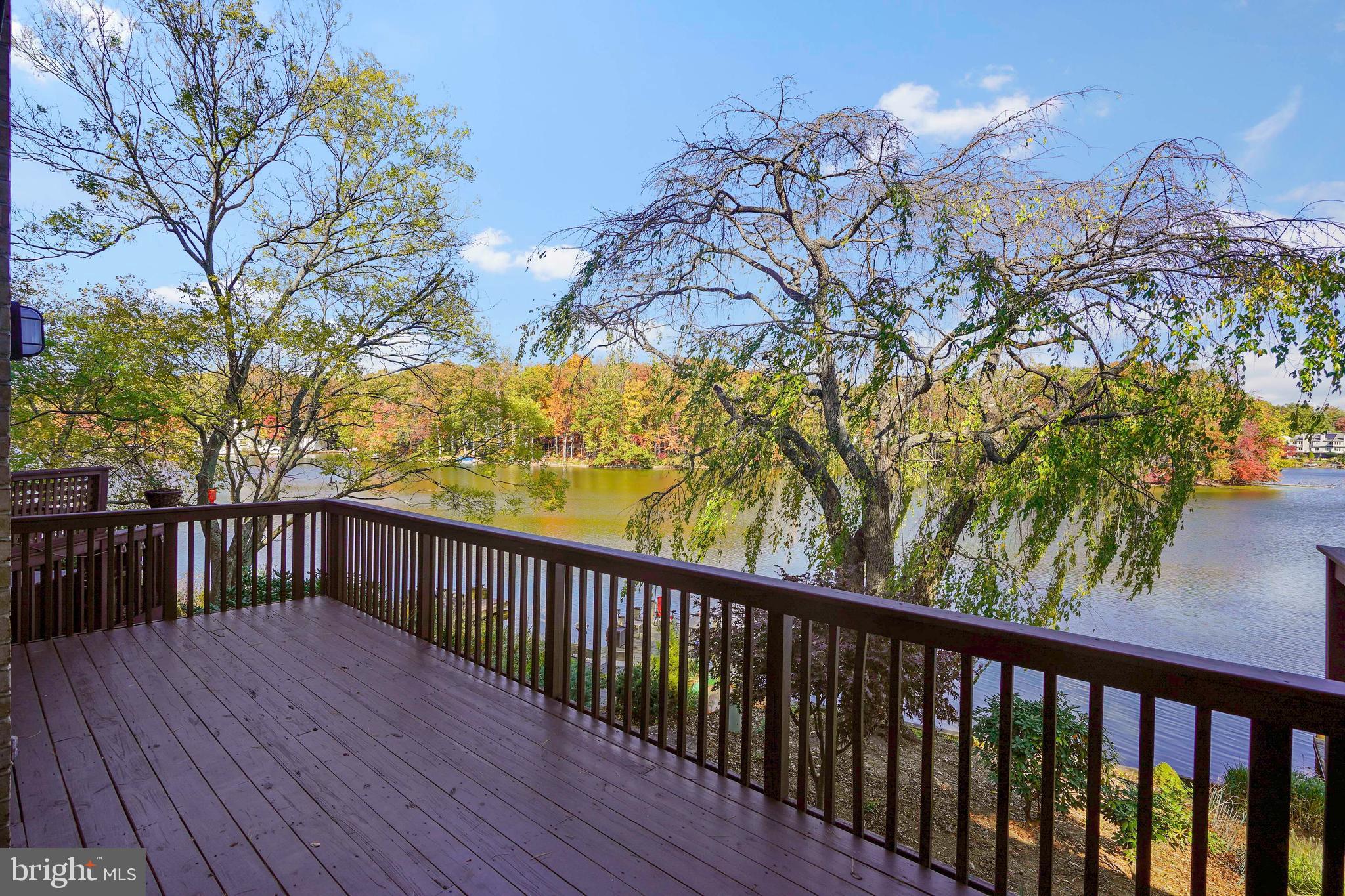 LAKEWINDS - Residential Lease