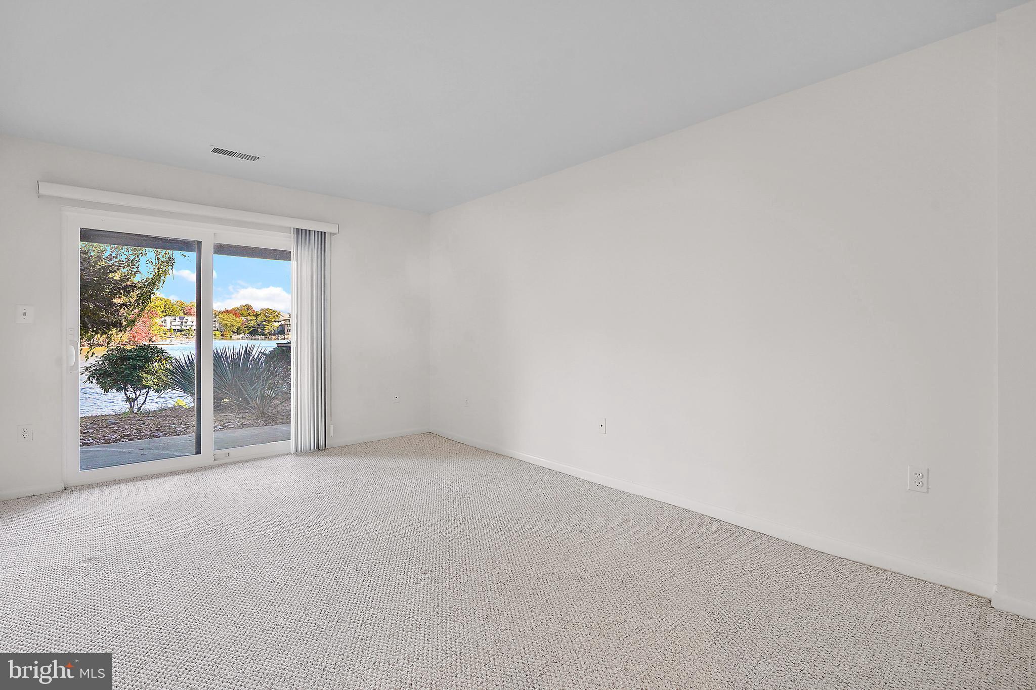 LAKEWINDS - Residential Lease