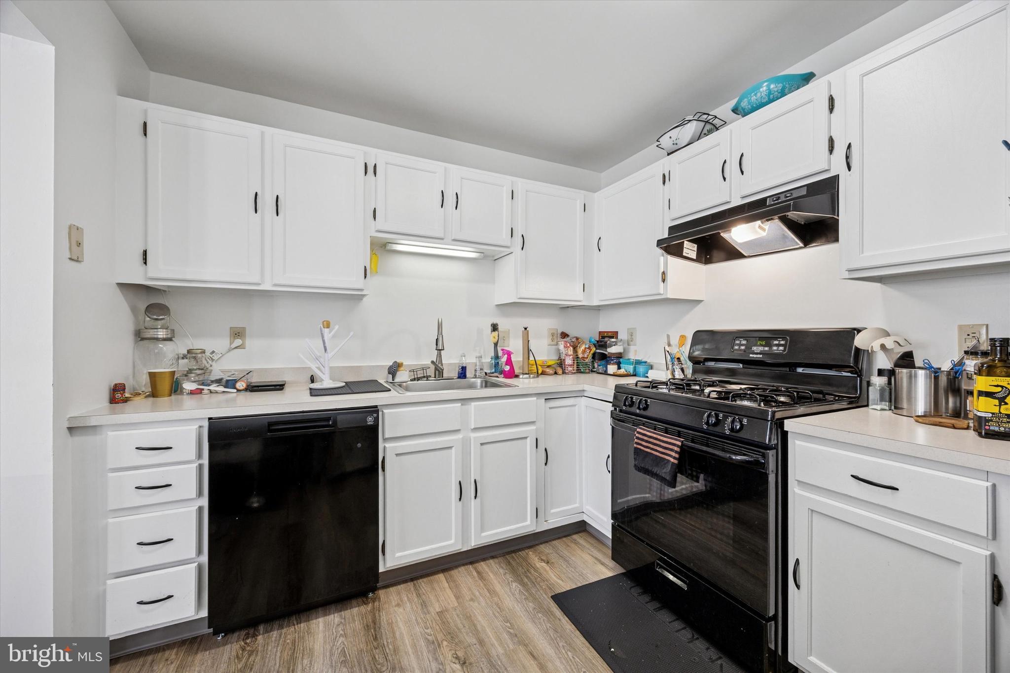 FORREST VIEW - Residential