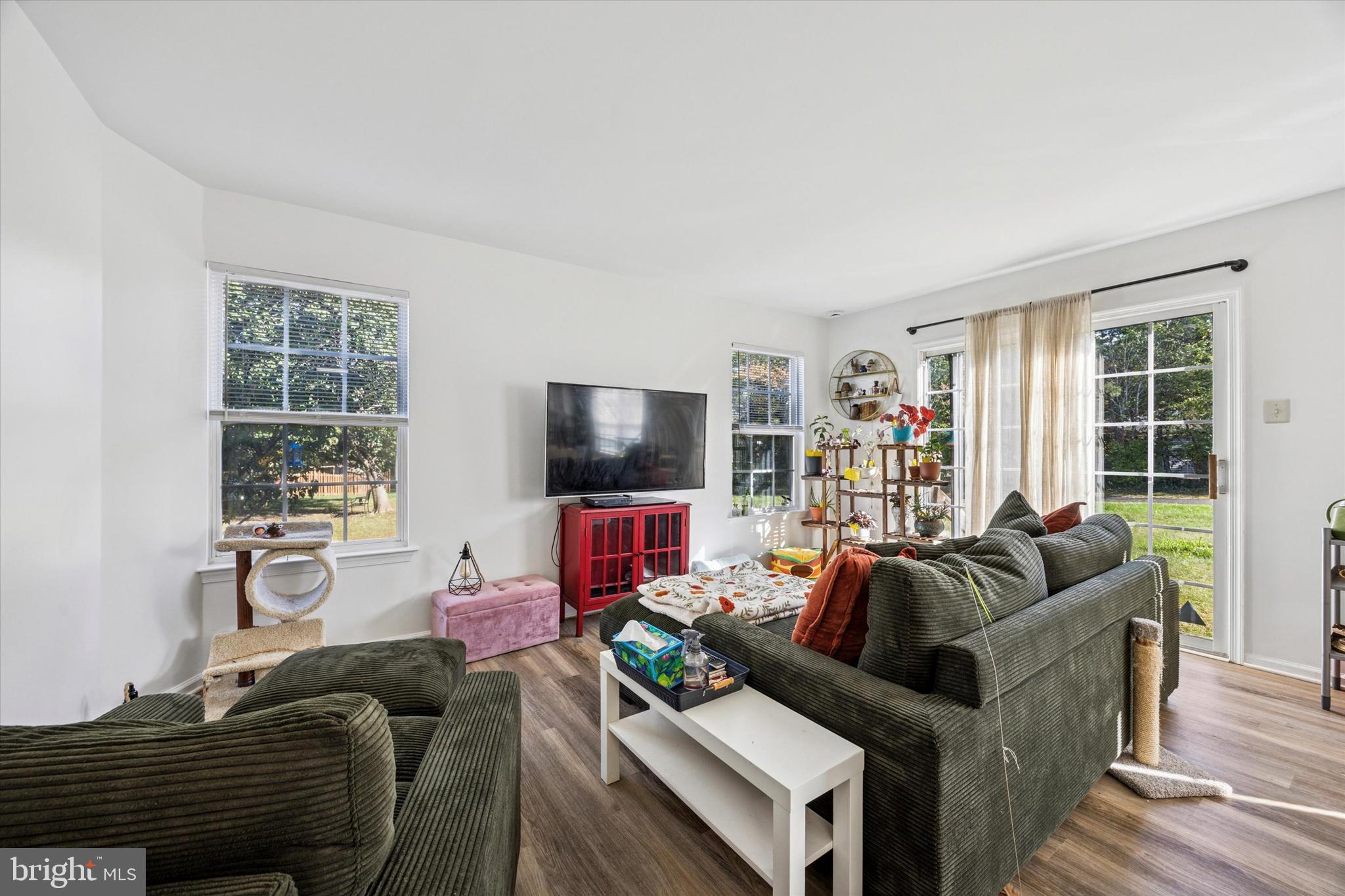 FORREST VIEW - Residential