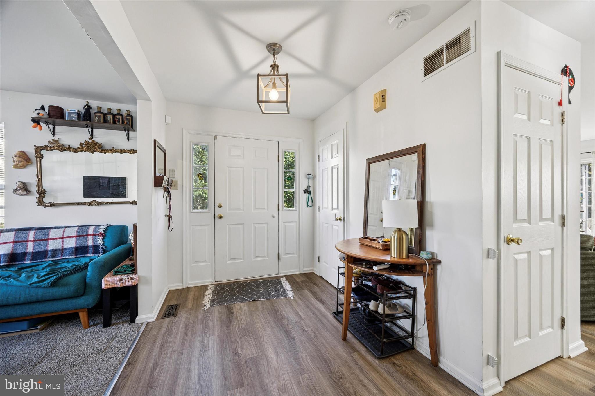 FORREST VIEW - Residential