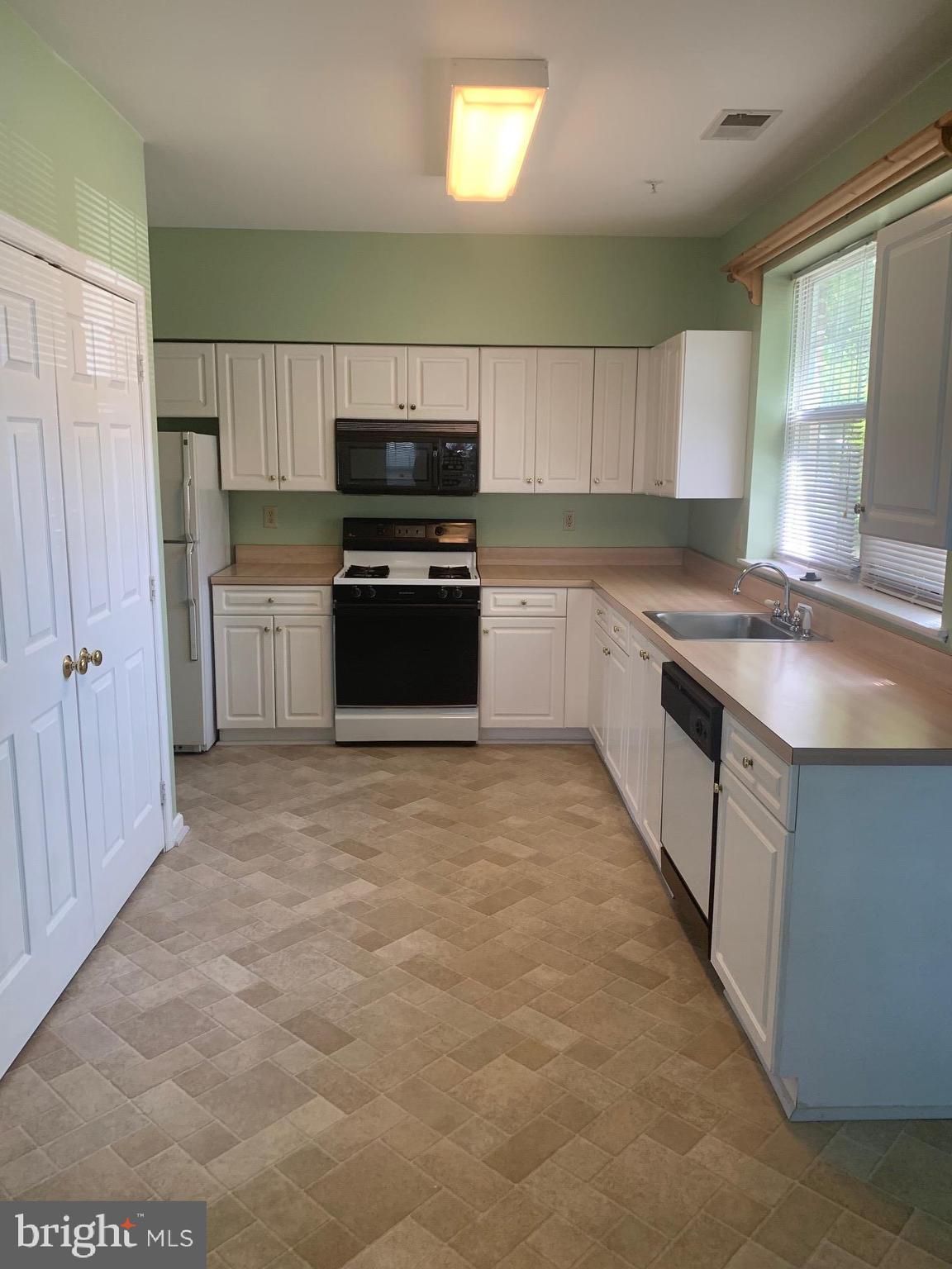 STONEHAVEN MEWS - Residential