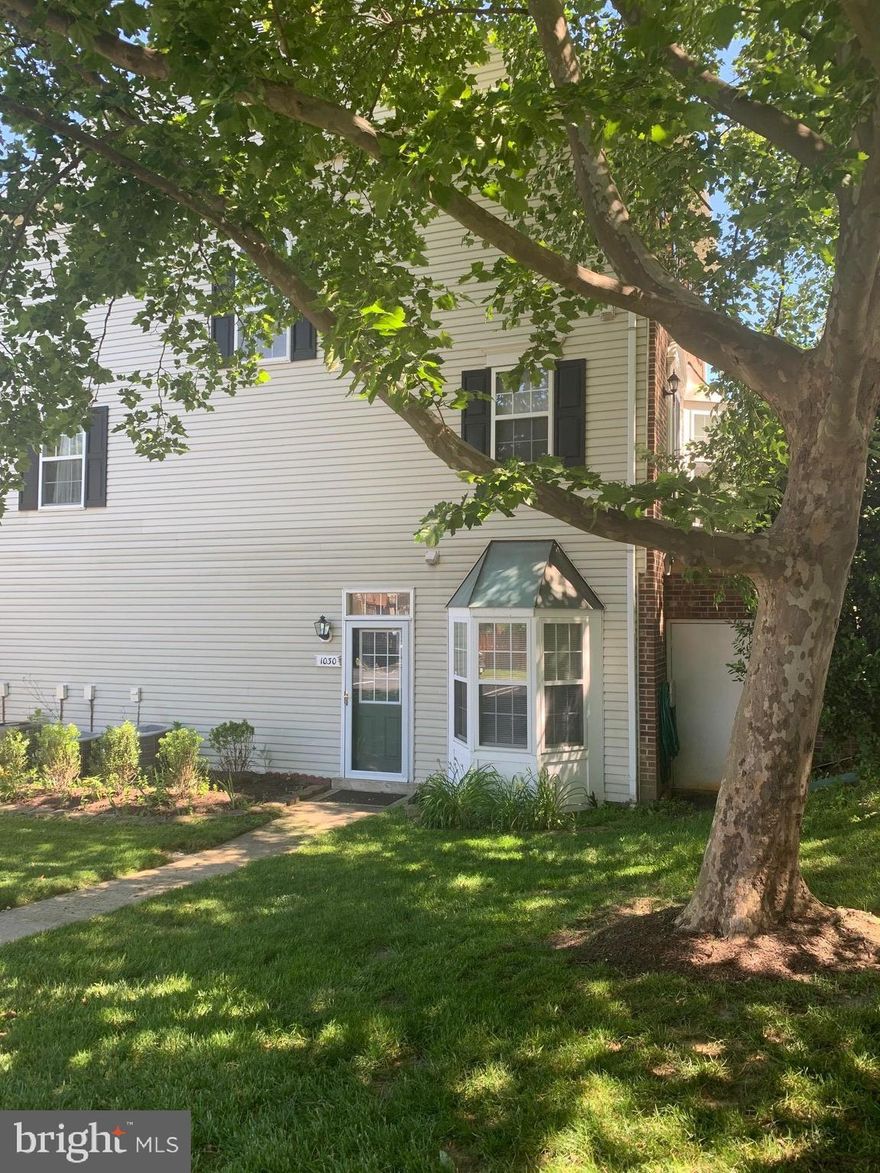 Look no further! Everything on ONE LEVEL.  Absolutely NO STEPS!  Private end of building location with plenty of parking spaces & close access to front door. Move in condition. All appliances, 3 ceiling fans. HVAC new 2019 (outside unit & coil inside).  Fenced & decked rear yard. Great location for commuters.  Great shopping & restaurants available nearby.