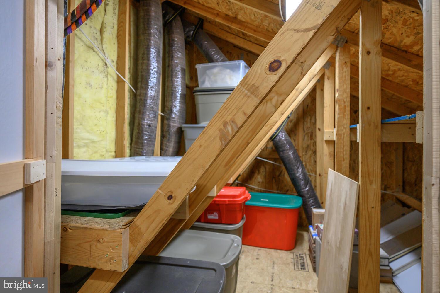 SYMPHONY VILLAGE AT CENTREVILLE - Residential