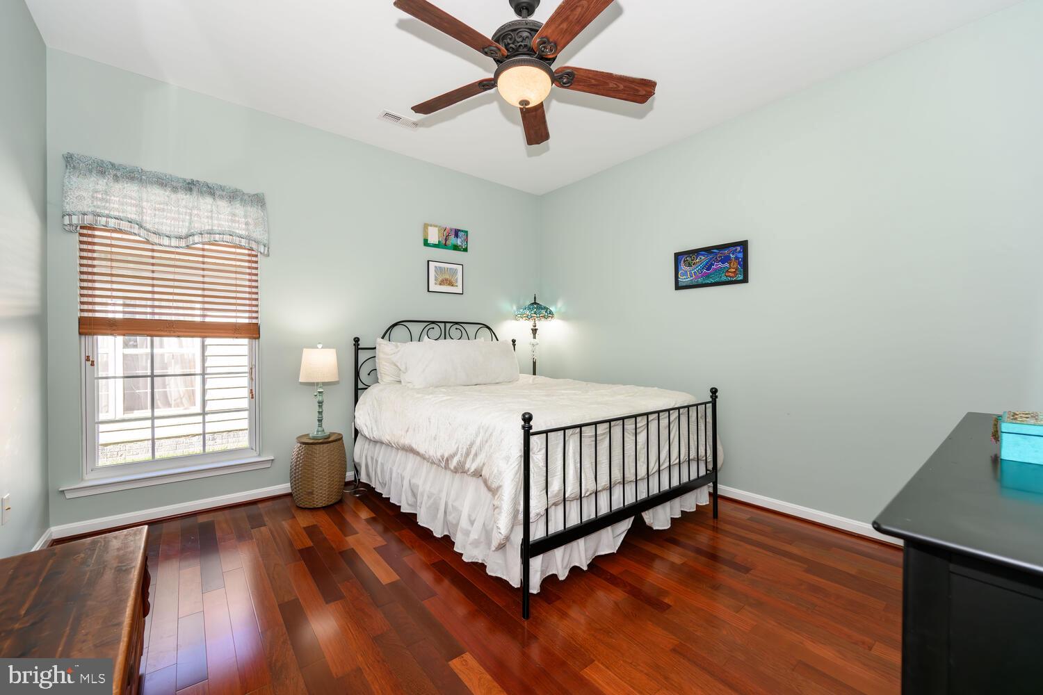 SYMPHONY VILLAGE AT CENTREVILLE - Residential