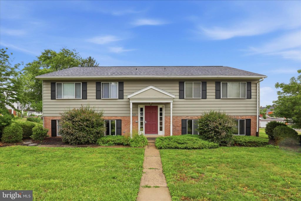 Photo of 344 Maple Street, COLUMBIA, PA 17512 (MLS # PALA2090542)