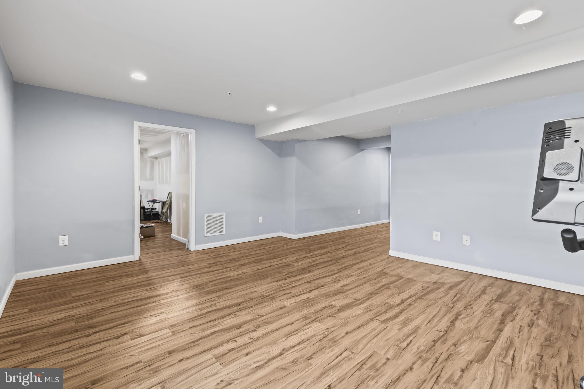 WORTHINGTON SUB - Residential