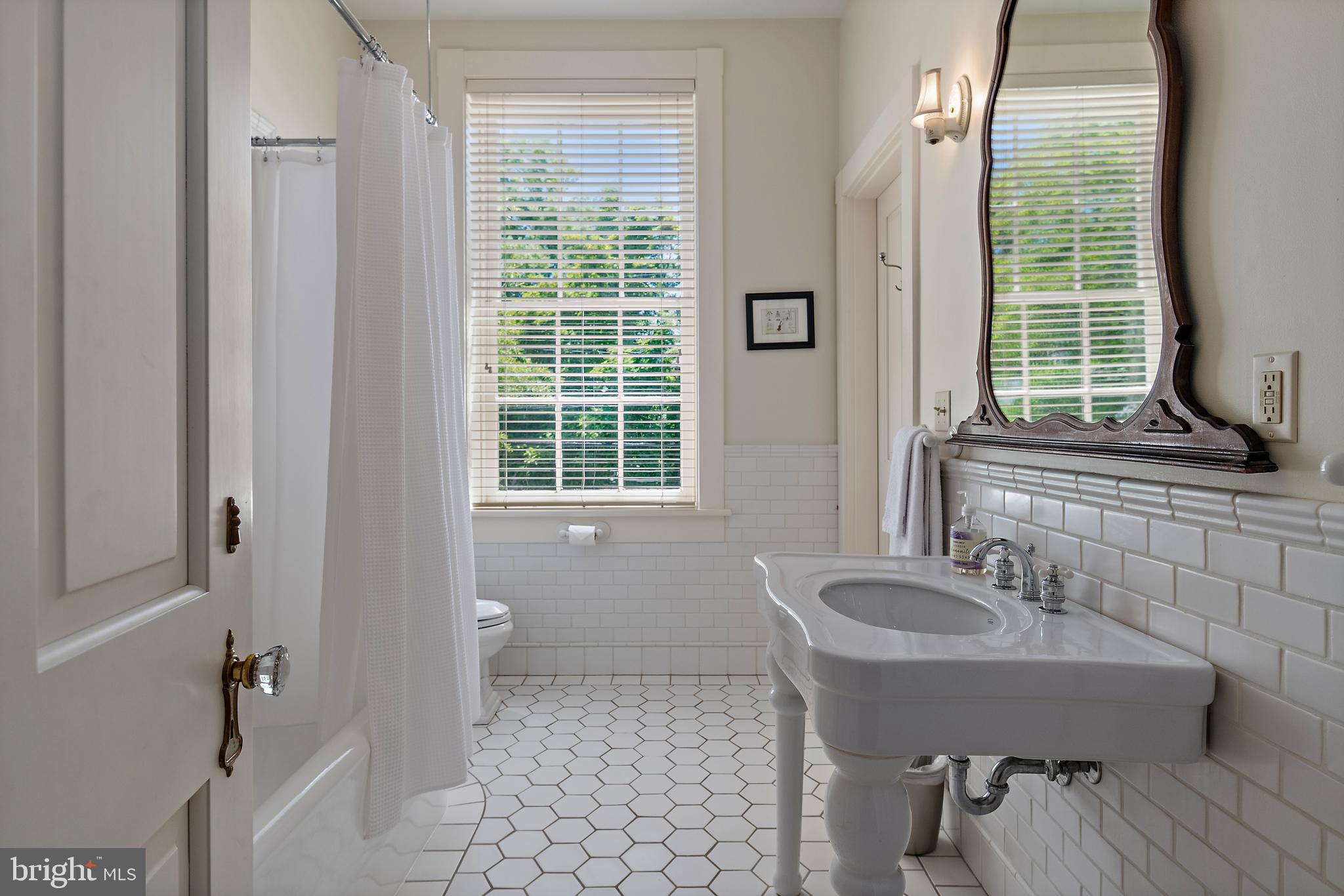 ANNAPOLIS - Residential