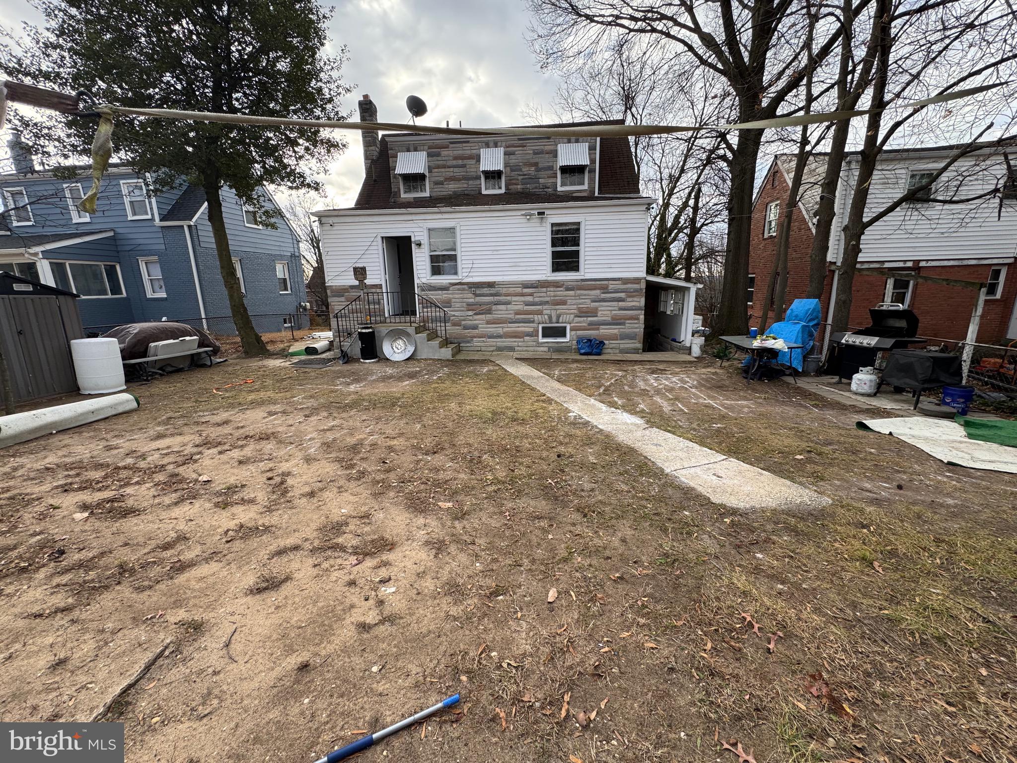 WASHINGTON SUBURBAN HOME - Residential