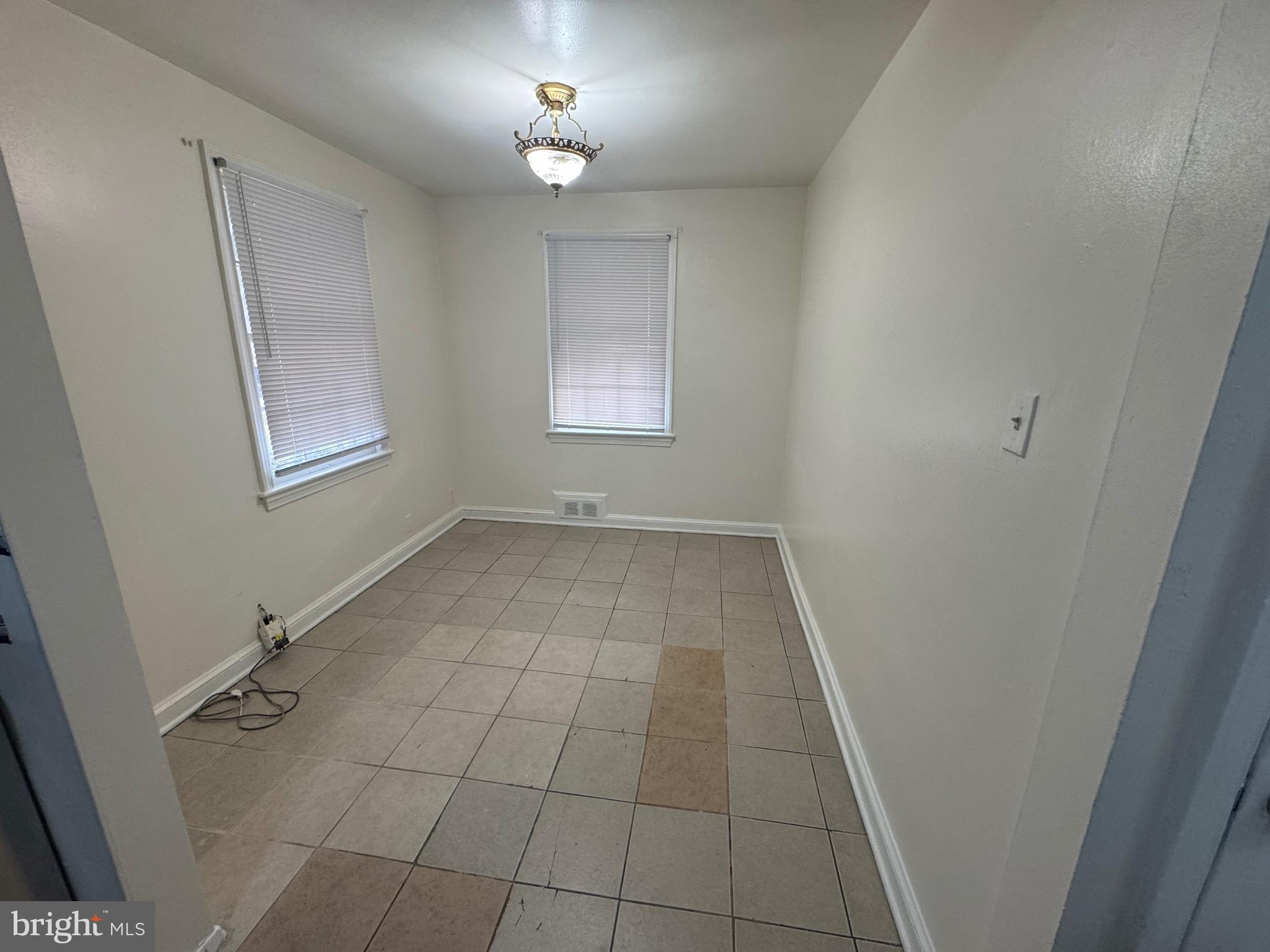 WASHINGTON SUBURBAN HOME - Residential