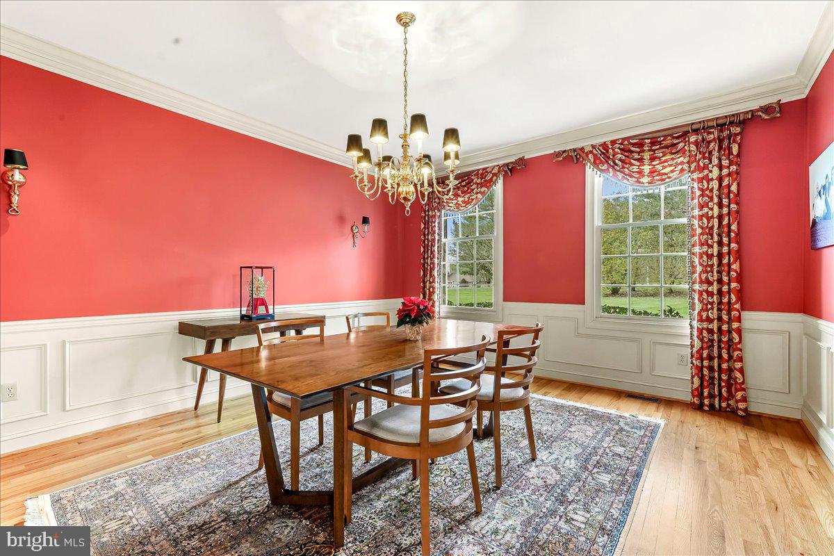 ROUNDELAY - Residential