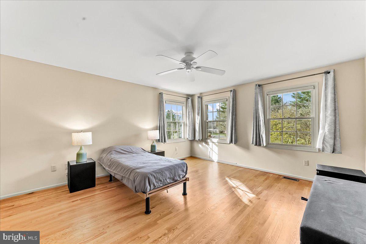 ROUNDELAY - Residential