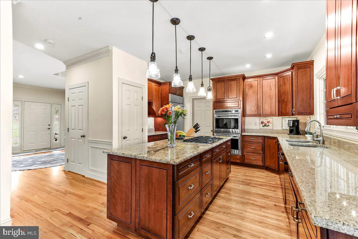 ROUNDELAY - Residential