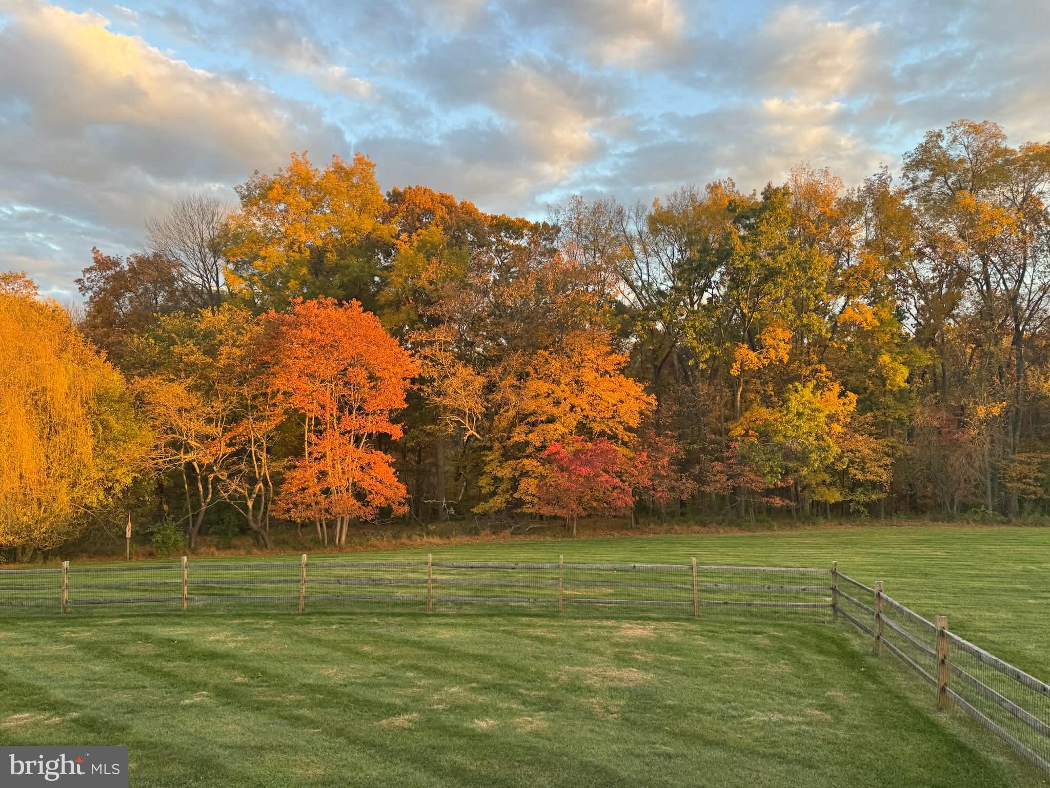 ROUNDELAY - Residential