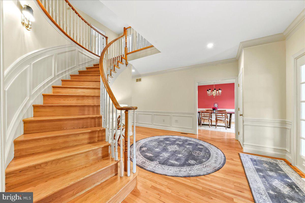 ROUNDELAY - Residential