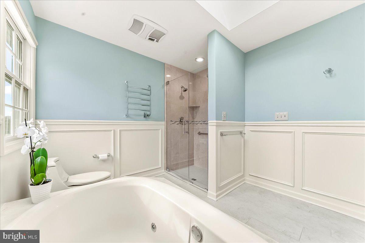 ROUNDELAY - Residential