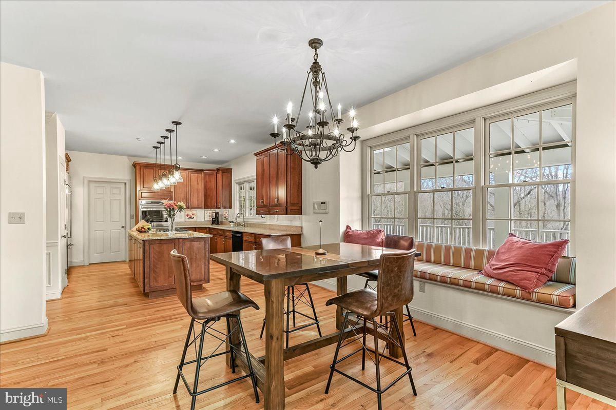 ROUNDELAY - Residential