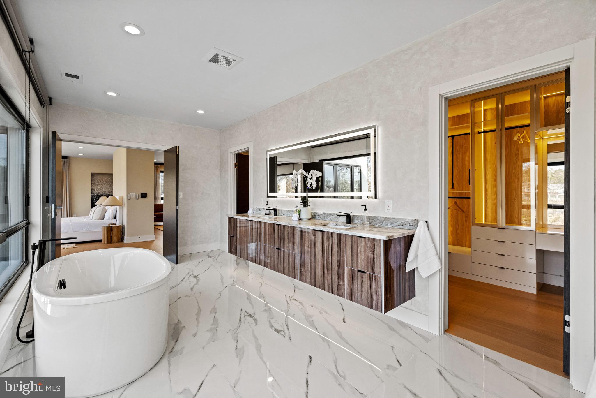 1573 WESTMORELAND STREET