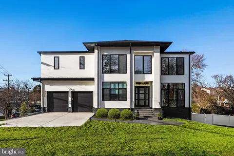 1573 Westmoreland Street, McLean, VA MLS: VAFX2277462