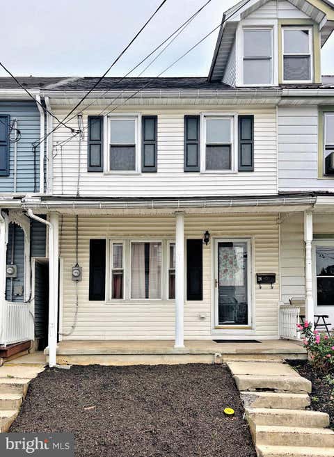 Townhouse For Sale - 28 W Smith Street<br/> Berks County, TOPTON, PA 19562