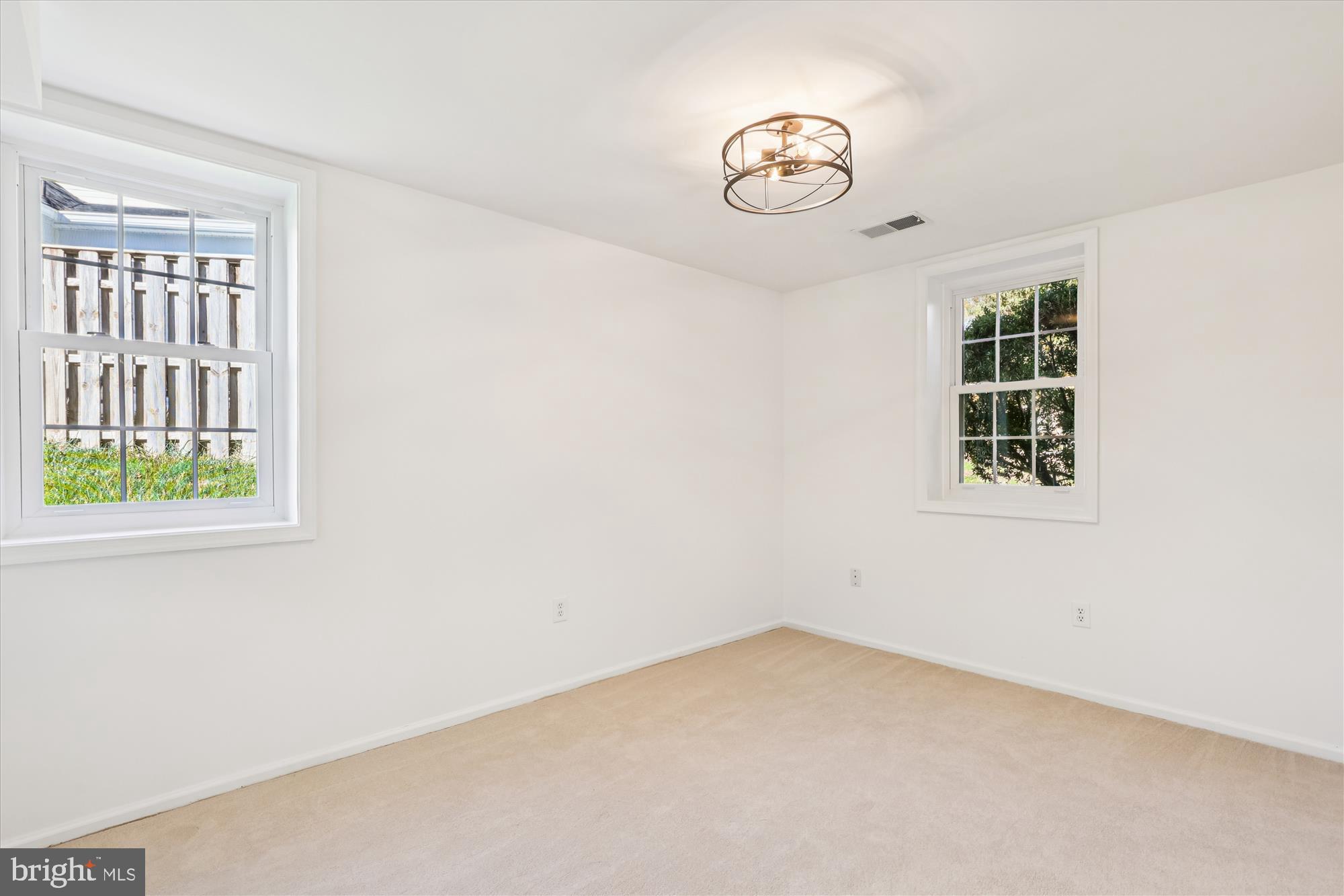 QUEENS GATE - Residential