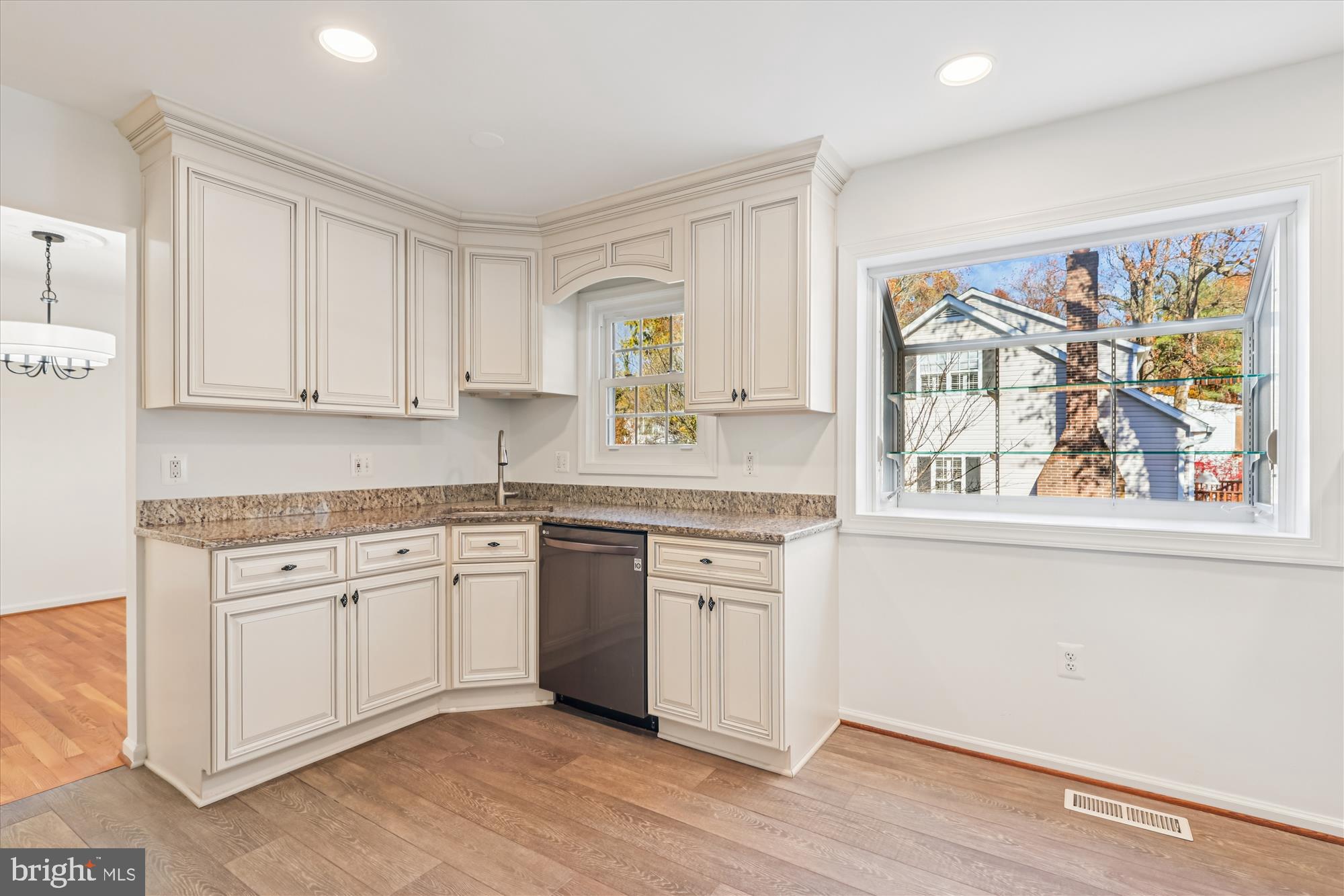 QUEENS GATE - Residential