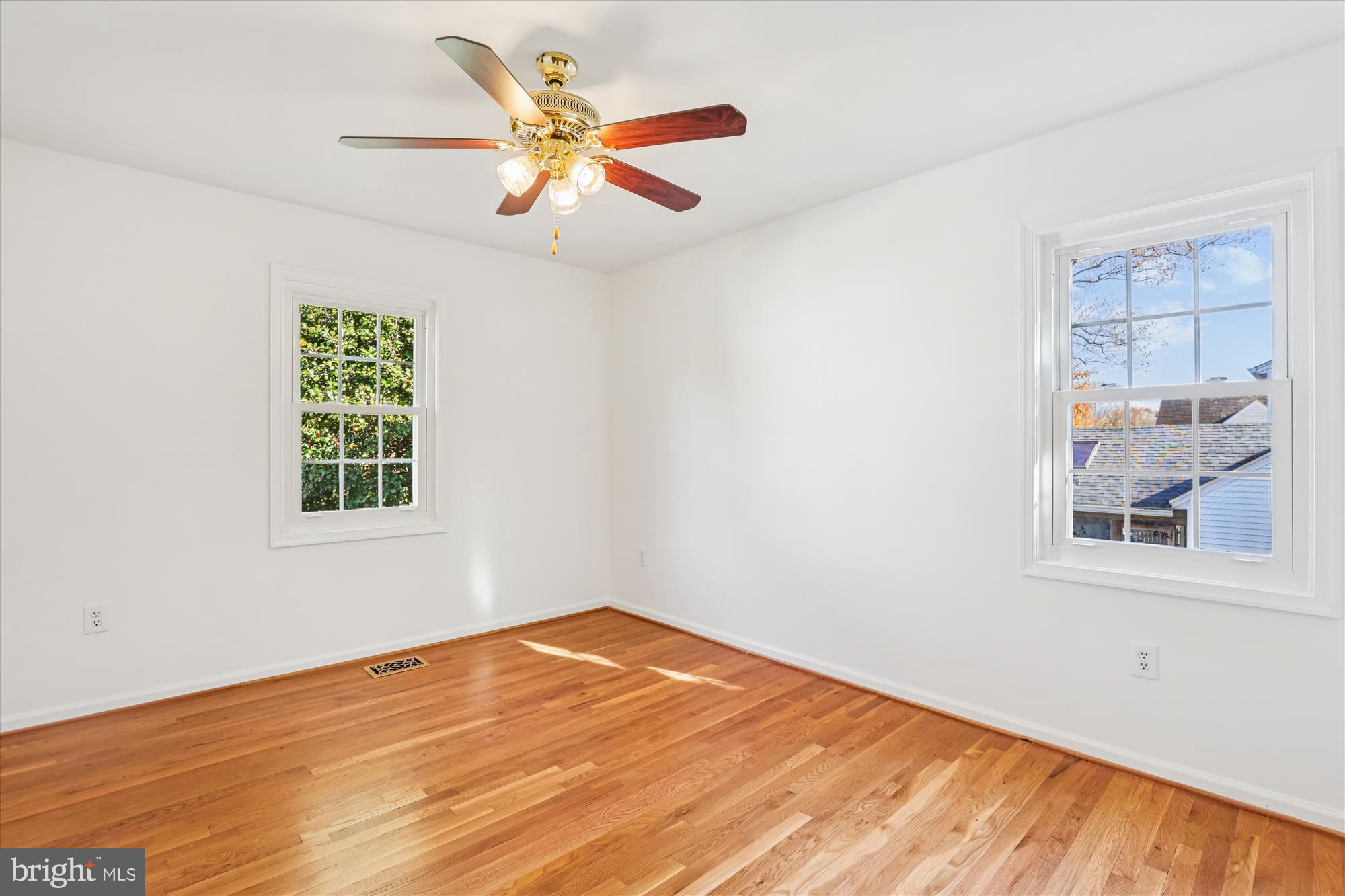 QUEENS GATE - Residential