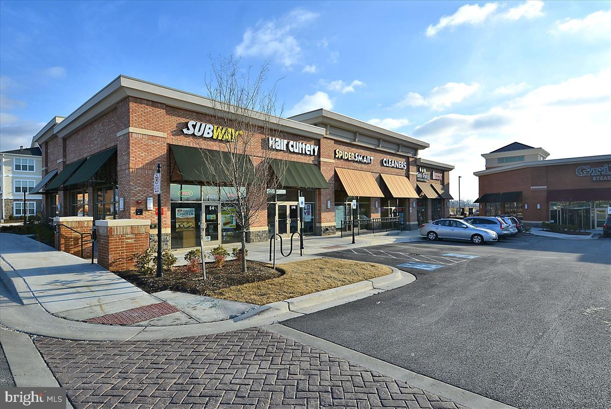 GREENWAY VILLAGE - Residential Lease