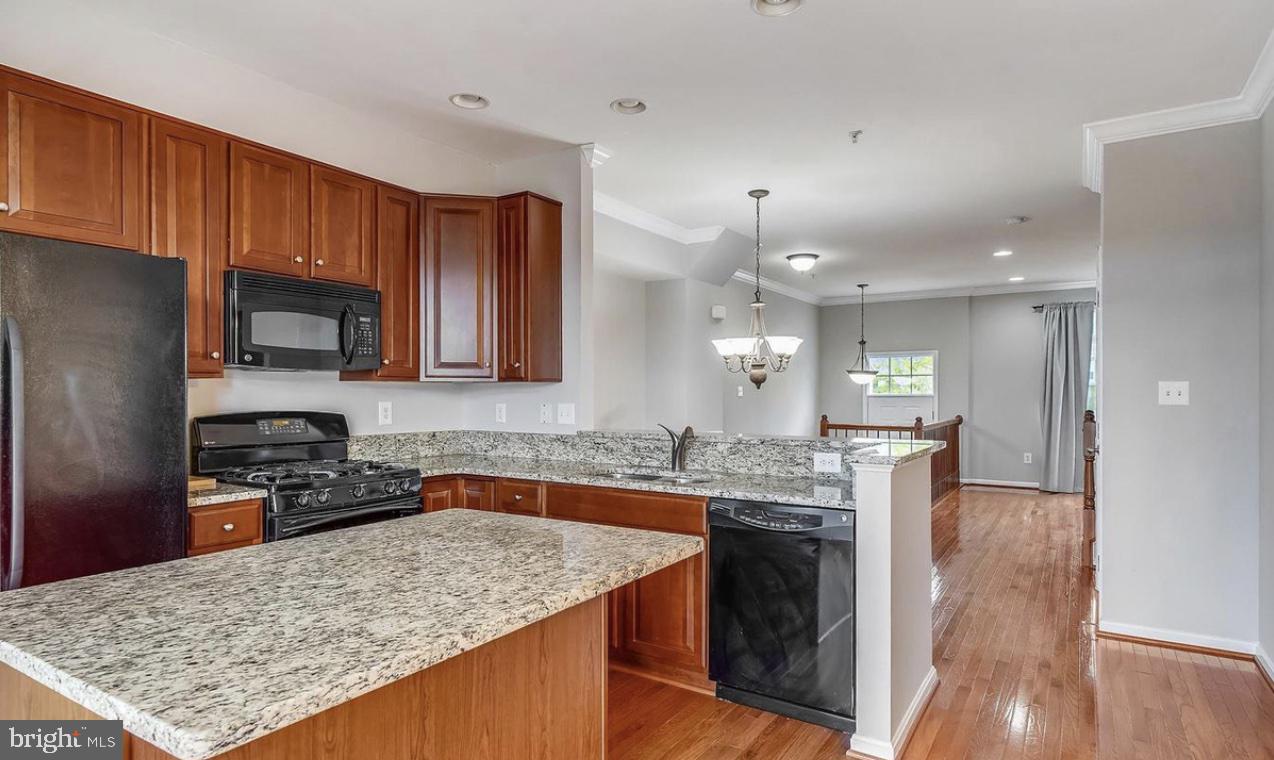 GREENWAY VILLAGE - Residential Lease