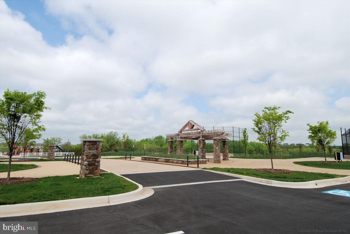 GREENWAY VILLAGE - Residential Lease